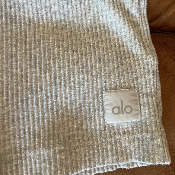 ALO Muse Set - Picture 2 of 4